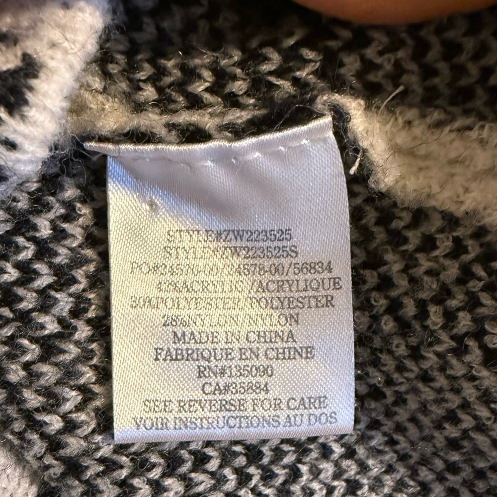 Z Supply Plaid Black and White Sweater - Picture 6 of 7